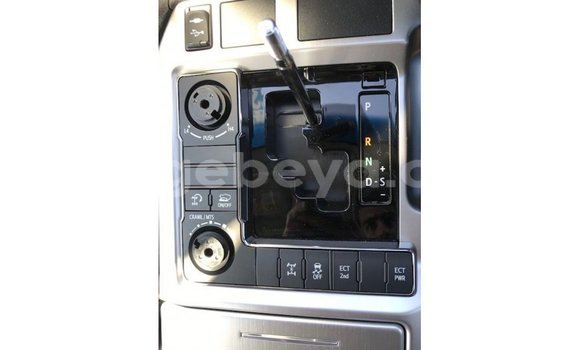 Buy Import Toyota Land Cruiser White Car in Import - Dubai in Ethiopia Buy Import Toyota Land Cruiser White Car in Import - Dubai in Ethiopia