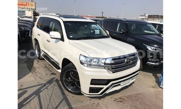 Buy Import Toyota Land Cruiser White Car in Import - Dubai in Ethiopia Buy Import Toyota Land Cruiser White Car in Import - Dubai in Ethiopia