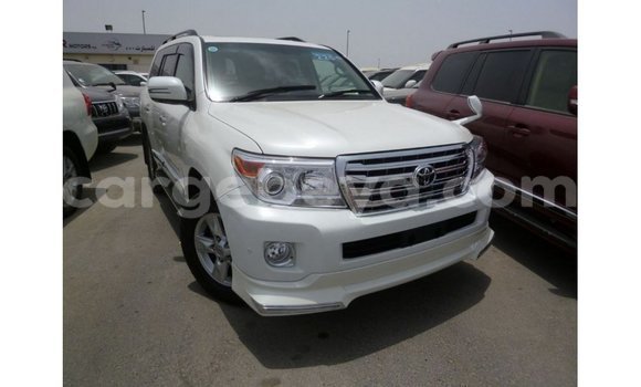 Buy Import Toyota Land Cruiser White Car in Import - Dubai in Ethiopia Buy Import Toyota Land Cruiser White Car in Import - Dubai in Ethiopia