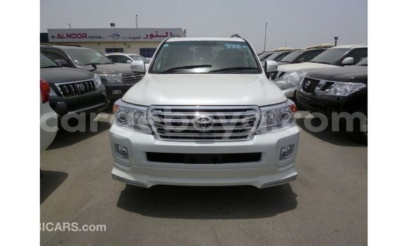 Buy Import Toyota Land Cruiser White Car in Import - Dubai in Ethiopia Buy Import Toyota Land Cruiser White Car in Import - Dubai in Ethiopia