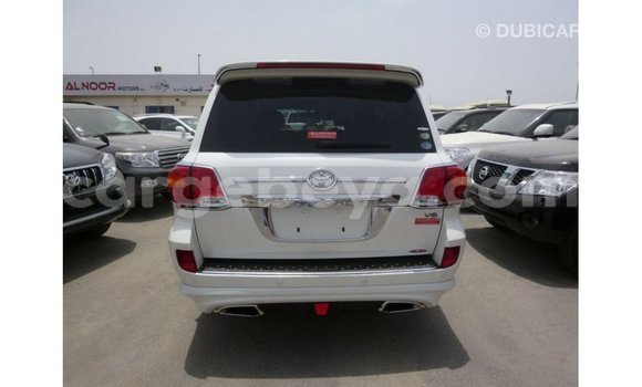 Buy Import Toyota Land Cruiser White Car in Import - Dubai in Ethiopia Buy Import Toyota Land Cruiser White Car in Import - Dubai in Ethiopia