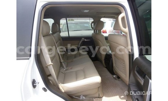 Buy Import Toyota Land Cruiser White Car in Import - Dubai in Ethiopia Buy Import Toyota Land Cruiser White Car in Import - Dubai in Ethiopia
