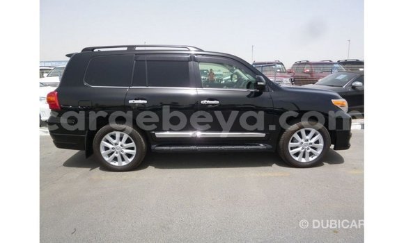 ይግዙ Imported Toyota Land Cruiser ጥቁር መኪና በ Import - Dubai በ ኢትዮጵያ ይግዙ Imported Toyota Land Cruiser ጥቁር መኪና በ Import - Dubai በ ኢትዮጵያ