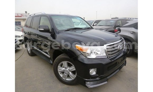 ይግዙ Imported Toyota Land Cruiser ጥቁር መኪና በ Import - Dubai በ ኢትዮጵያ ይግዙ Imported Toyota Land Cruiser ጥቁር መኪና በ Import - Dubai በ ኢትዮጵያ