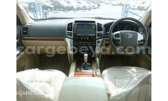 ይግዙ Imported Toyota Land Cruiser ጥቁር መኪና በ Import - Dubai በ ኢትዮጵያ ይግዙ Imported Toyota Land Cruiser ጥቁር መኪና በ Import - Dubai በ ኢትዮጵያ