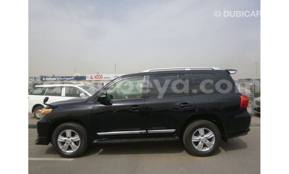 ይግዙ Imported Toyota Land Cruiser ጥቁር መኪና በ Import - Dubai በ ኢትዮጵያ ይግዙ Imported Toyota Land Cruiser ጥቁር መኪና በ Import - Dubai በ ኢትዮጵያ