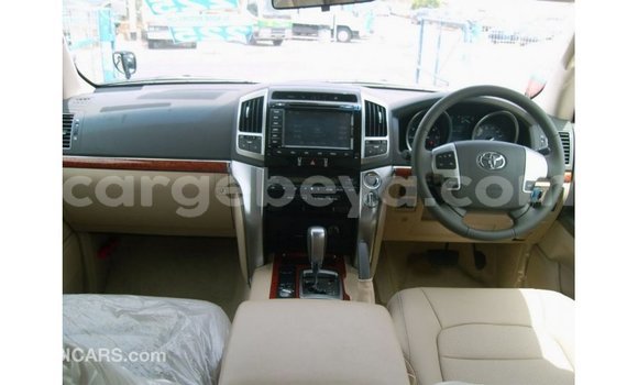 ይግዙ Imported Toyota Land Cruiser ጥቁር መኪና በ Import - Dubai በ ኢትዮጵያ ይግዙ Imported Toyota Land Cruiser ጥቁር መኪና በ Import - Dubai በ ኢትዮጵያ