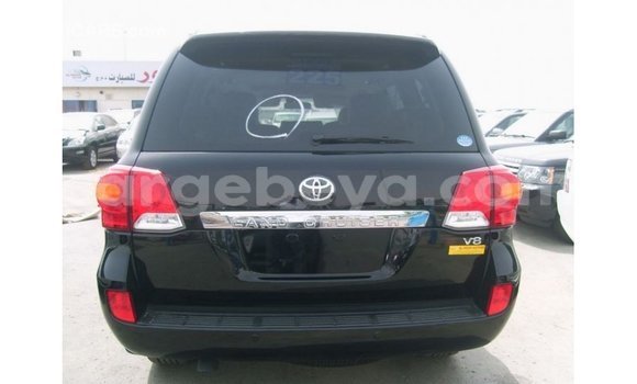 ይግዙ Imported Toyota Land Cruiser ጥቁር መኪና በ Import - Dubai በ ኢትዮጵያ ይግዙ Imported Toyota Land Cruiser ጥቁር መኪና በ Import - Dubai በ ኢትዮጵያ