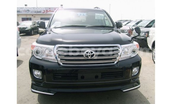 ይግዙ Imported Toyota Land Cruiser ጥቁር መኪና በ Import - Dubai በ ኢትዮጵያ ይግዙ Imported Toyota Land Cruiser ጥቁር መኪና በ Import - Dubai በ ኢትዮጵያ