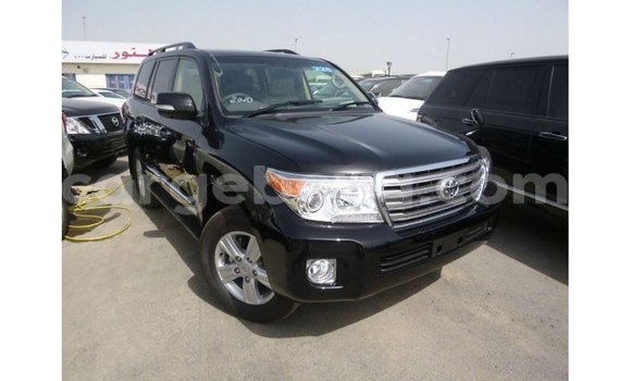 ይግዙ Imported Toyota Land Cruiser ጥቁር መኪና በ Import - Dubai በ ኢትዮጵያ ይግዙ Imported Toyota Land Cruiser ጥቁር መኪና በ Import - Dubai በ ኢትዮጵያ