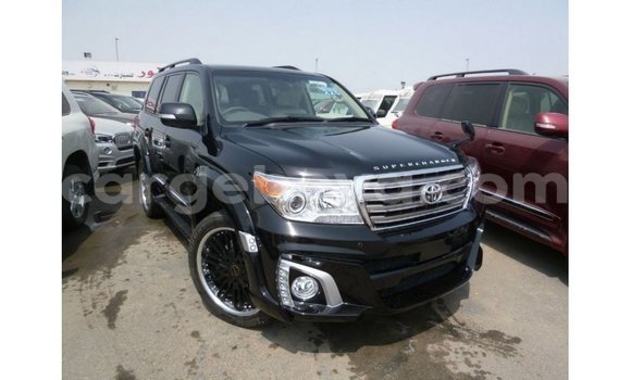 ይግዙ Imported Toyota Land Cruiser ጥቁር መኪና በ Import - Dubai በ ኢትዮጵያ ይግዙ Imported Toyota Land Cruiser ጥቁር መኪና በ Import - Dubai በ ኢትዮጵያ