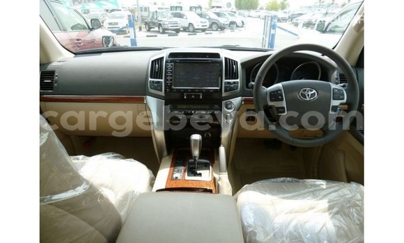 ይግዙ Imported Toyota Land Cruiser ጥቁር መኪና በ Import - Dubai በ ኢትዮጵያ ይግዙ Imported Toyota Land Cruiser ጥቁር መኪና በ Import - Dubai በ ኢትዮጵያ