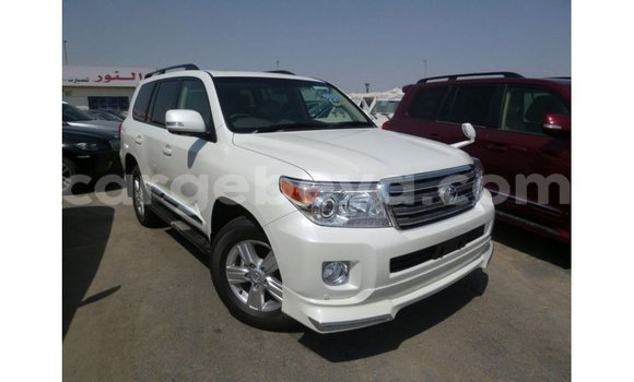 Buy Import Toyota Land Cruiser White Car in Import - Dubai in Ethiopia Buy Import Toyota Land Cruiser White Car in Import - Dubai in Ethiopia