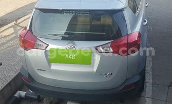 Buy Used Toyota RAV4 Silver Car in Addis–Ababa in Ethiopia Buy Used Toyota RAV4 Silver Car in Addis–Ababa in Ethiopia