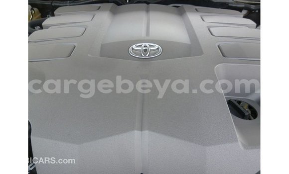 ይግዙ Imported Toyota Land Cruiser ነጭ መኪና በ Import - Dubai በ ኢትዮጵያ ይግዙ Imported Toyota Land Cruiser ነጭ መኪና በ Import - Dubai በ ኢትዮጵያ