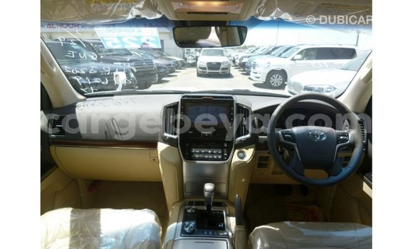 Buy Import Toyota Land Cruiser White Car in Import - Dubai in Ethiopia Buy Import Toyota Land Cruiser White Car in Import - Dubai in Ethiopia
