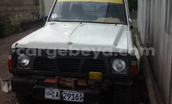 Buy Used Nissan Pickup White Car in Addis–Ababa in Ethiopia