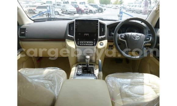 ይግዙ Imported Toyota Land Cruiser ጥቁር መኪና በ Import - Dubai በ ኢትዮጵያ ይግዙ Imported Toyota Land Cruiser ጥቁር መኪና በ Import - Dubai በ ኢትዮጵያ