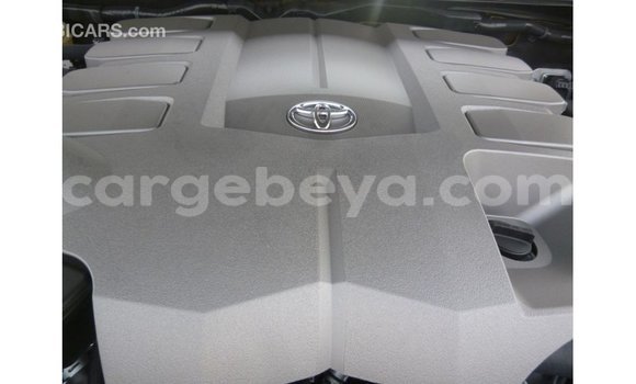 ይግዙ Imported Toyota Land Cruiser ጥቁር መኪና በ Import - Dubai በ ኢትዮጵያ ይግዙ Imported Toyota Land Cruiser ጥቁር መኪና በ Import - Dubai በ ኢትዮጵያ
