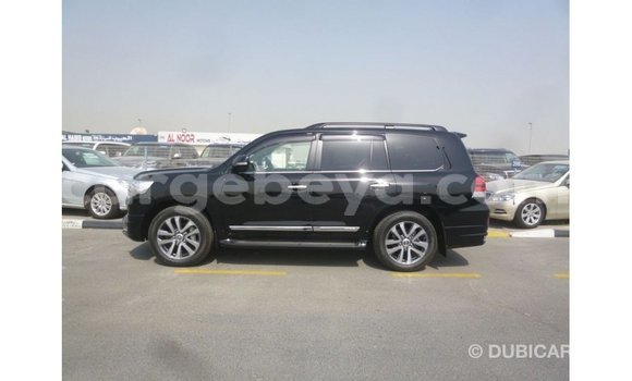 ይግዙ Imported Toyota Land Cruiser ጥቁር መኪና በ Import - Dubai በ ኢትዮጵያ ይግዙ Imported Toyota Land Cruiser ጥቁር መኪና በ Import - Dubai በ ኢትዮጵያ