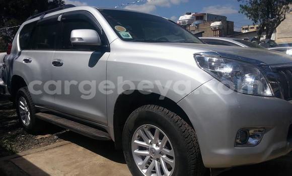Buy Used Toyota Land Cruiser Silver Car in Addis–Ababa in Ethiopia Buy Used Toyota Land Cruiser Silver Car in Addis–Ababa in Ethiopia