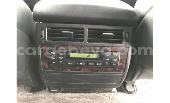 ይግዙ Imported Toyota Land Cruiser ነጭ መኪና በ Import - Dubai በ ኢትዮጵያ ይግዙ Imported Toyota Land Cruiser ነጭ መኪና በ Import - Dubai በ ኢትዮጵያ