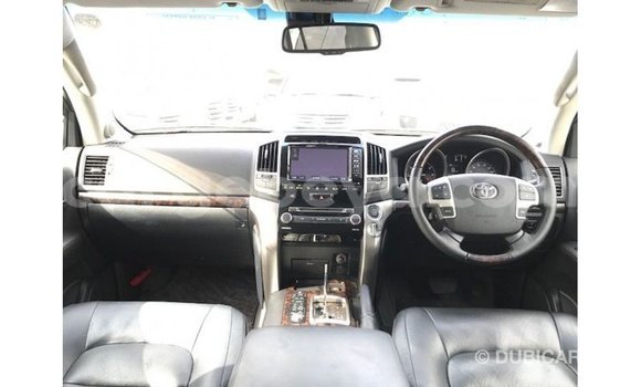 Buy Import Toyota Land Cruiser White Car in Import - Dubai in Ethiopia Buy Import Toyota Land Cruiser White Car in Import - Dubai in Ethiopia