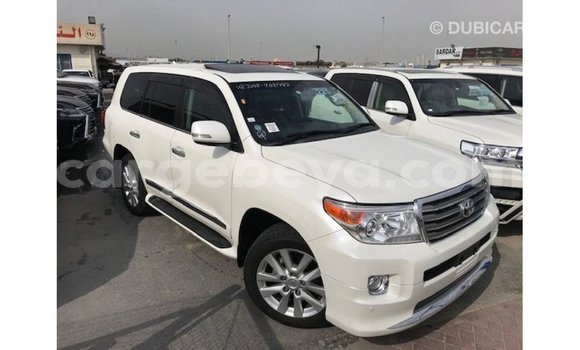 Buy Import Toyota Land Cruiser White Car in Import - Dubai in Ethiopia Buy Import Toyota Land Cruiser White Car in Import - Dubai in Ethiopia