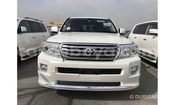 Buy Import Toyota Land Cruiser White Car in Import - Dubai in Ethiopia Buy Import Toyota Land Cruiser White Car in Import - Dubai in Ethiopia
