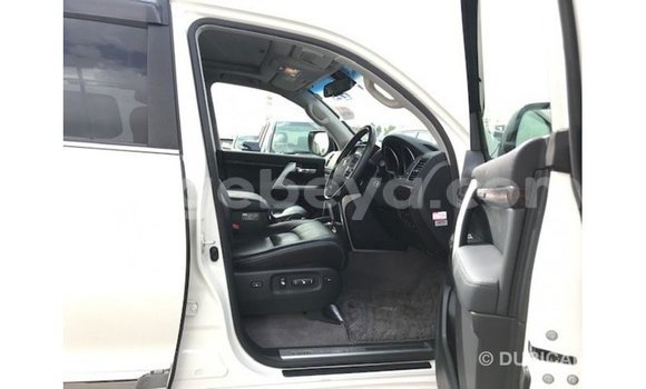 Buy Import Toyota Land Cruiser White Car in Import - Dubai in Ethiopia Buy Import Toyota Land Cruiser White Car in Import - Dubai in Ethiopia