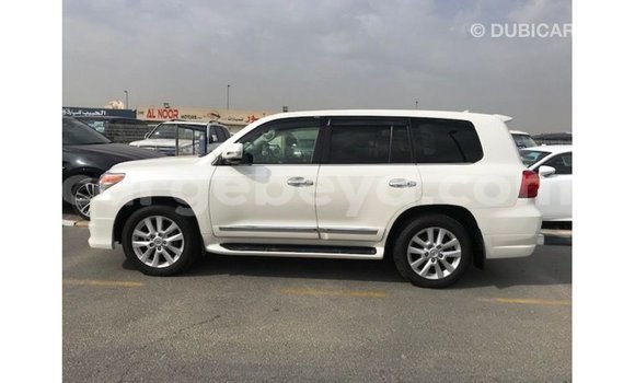 Buy Import Toyota Land Cruiser White Car in Import - Dubai in Ethiopia Buy Import Toyota Land Cruiser White Car in Import - Dubai in Ethiopia
