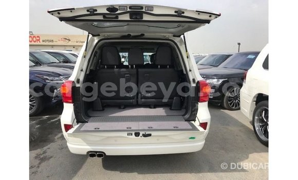 Buy Import Toyota Land Cruiser White Car in Import - Dubai in Ethiopia Buy Import Toyota Land Cruiser White Car in Import - Dubai in Ethiopia