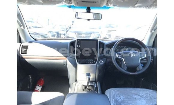ይግዙ Imported Toyota Land Cruiser ነጭ መኪና በ Import - Dubai በ ኢትዮጵያ ይግዙ Imported Toyota Land Cruiser ነጭ መኪና በ Import - Dubai በ ኢትዮጵያ
