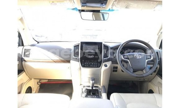 Buy Import Toyota Land Cruiser White Car in Import - Dubai in Ethiopia Buy Import Toyota Land Cruiser White Car in Import - Dubai in Ethiopia