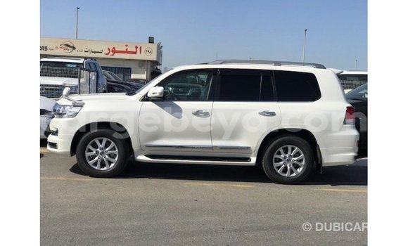 Buy Import Toyota Land Cruiser White Car in Import - Dubai in Ethiopia Buy Import Toyota Land Cruiser White Car in Import - Dubai in Ethiopia