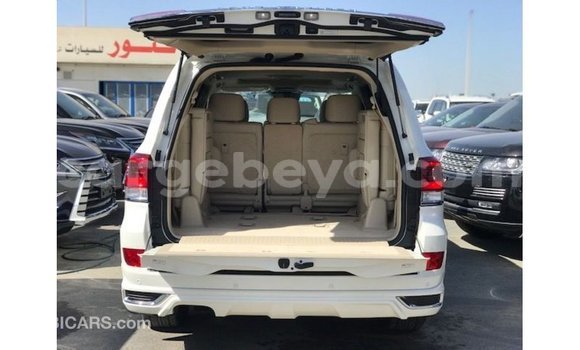 Buy Import Toyota Land Cruiser White Car in Import - Dubai in Ethiopia Buy Import Toyota Land Cruiser White Car in Import - Dubai in Ethiopia