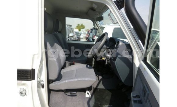 Buy Import Toyota Land Cruiser White Car in Import - Dubai in Ethiopia Buy Import Toyota Land Cruiser White Car in Import - Dubai in Ethiopia