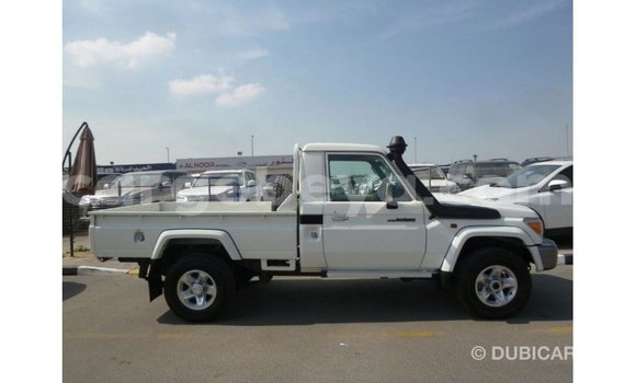 Buy Import Toyota Land Cruiser White Car in Import - Dubai in Ethiopia Buy Import Toyota Land Cruiser White Car in Import - Dubai in Ethiopia