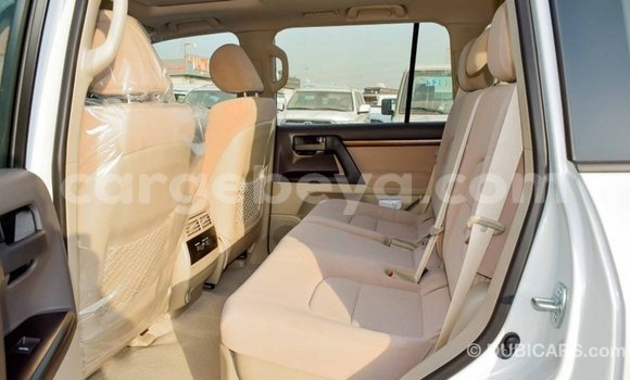 Buy Import Toyota Land Cruiser White Car in Import - Dubai in Ethiopia Buy Import Toyota Land Cruiser White Car in Import - Dubai in Ethiopia