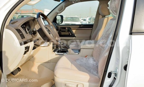 Buy Import Toyota Land Cruiser White Car in Import - Dubai in Ethiopia Buy Import Toyota Land Cruiser White Car in Import - Dubai in Ethiopia