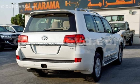 Buy Import Toyota Land Cruiser White Car in Import - Dubai in Ethiopia Buy Import Toyota Land Cruiser White Car in Import - Dubai in Ethiopia