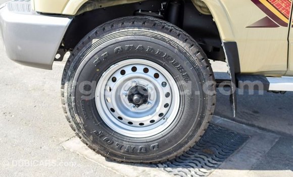Buy Import Toyota Land Cruiser Beige Car in Import - Dubai in Ethiopia Buy Import Toyota Land Cruiser Beige Car in Import - Dubai in Ethiopia