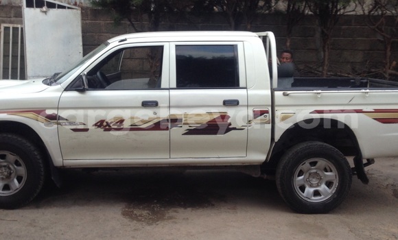 Buy Used Mitsubishi L200 White Car in Shashemenē in Ethiopia Buy Used Mitsubishi L200 White Car in Shashemenē in Ethiopia