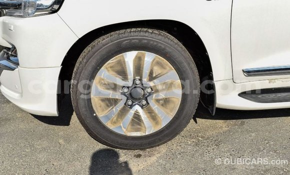 Buy Import Toyota Land Cruiser White Car in Import - Dubai in Ethiopia Buy Import Toyota Land Cruiser White Car in Import - Dubai in Ethiopia