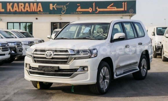Buy Import Toyota Land Cruiser White Car in Import - Dubai in Ethiopia Buy Import Toyota Land Cruiser White Car in Import - Dubai in Ethiopia