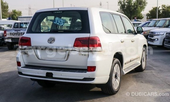 Buy Import Toyota Land Cruiser White Car in Import - Dubai in Ethiopia Buy Import Toyota Land Cruiser White Car in Import - Dubai in Ethiopia