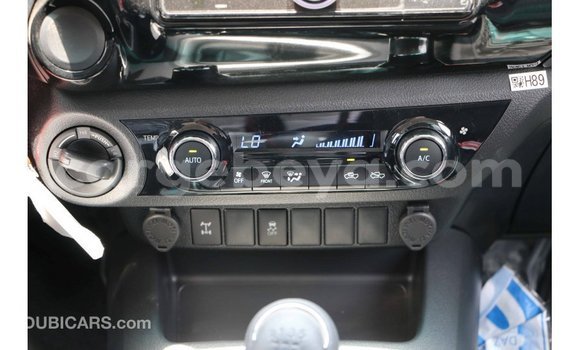 Acheter Import Voiture Toyota Hilux Blanc à Import - Dubai, Ethiopie Acheter Import Voiture Toyota Hilux Blanc à Import - Dubai, Ethiopie