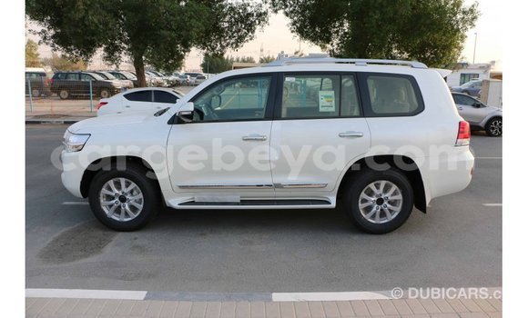 Buy Import Toyota Land Cruiser White Car in Import - Dubai in Ethiopia Buy Import Toyota Land Cruiser White Car in Import - Dubai in Ethiopia