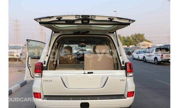 Buy Import Toyota Land Cruiser White Car in Import - Dubai in Ethiopia Buy Import Toyota Land Cruiser White Car in Import - Dubai in Ethiopia