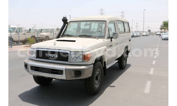Buy Import Toyota Land Cruiser White Car in Import - Dubai in Ethiopia Buy Import Toyota Land Cruiser White Car in Import - Dubai in Ethiopia